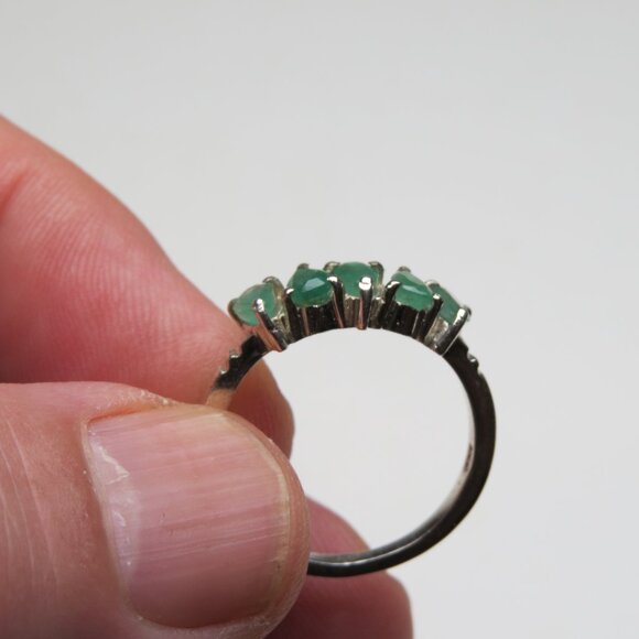 Genuine Emerald *925 Sterling Silver Ring - Picture 2 of 4